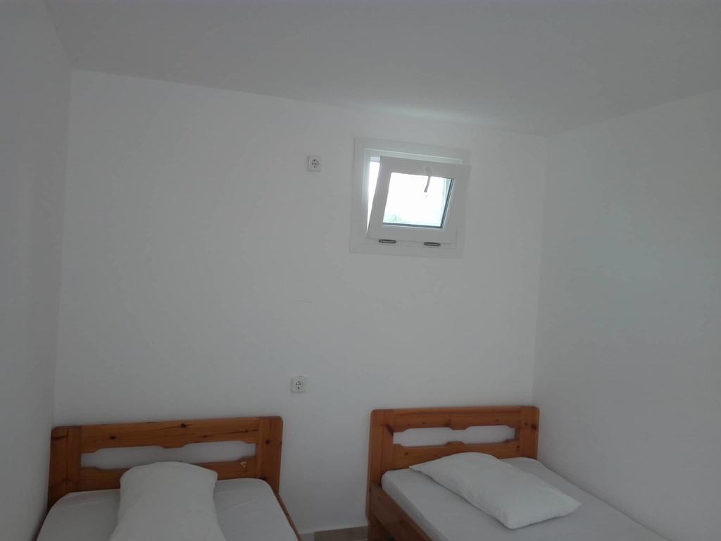 San Efrem Aparthotel Perissa  Cameră foto